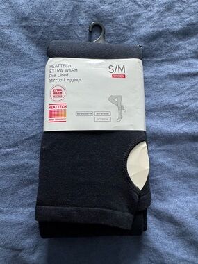 NWT AUTHENTIC WOMEN’S UNIQLO HEATTECH EXTRA WARM PILE LINED STIRRUP LEGGINGS SM